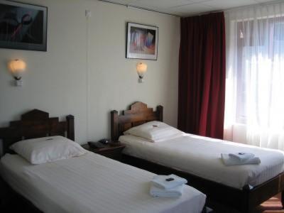 Hotel Wienerhof Ден Хелдер Екстериор снимка