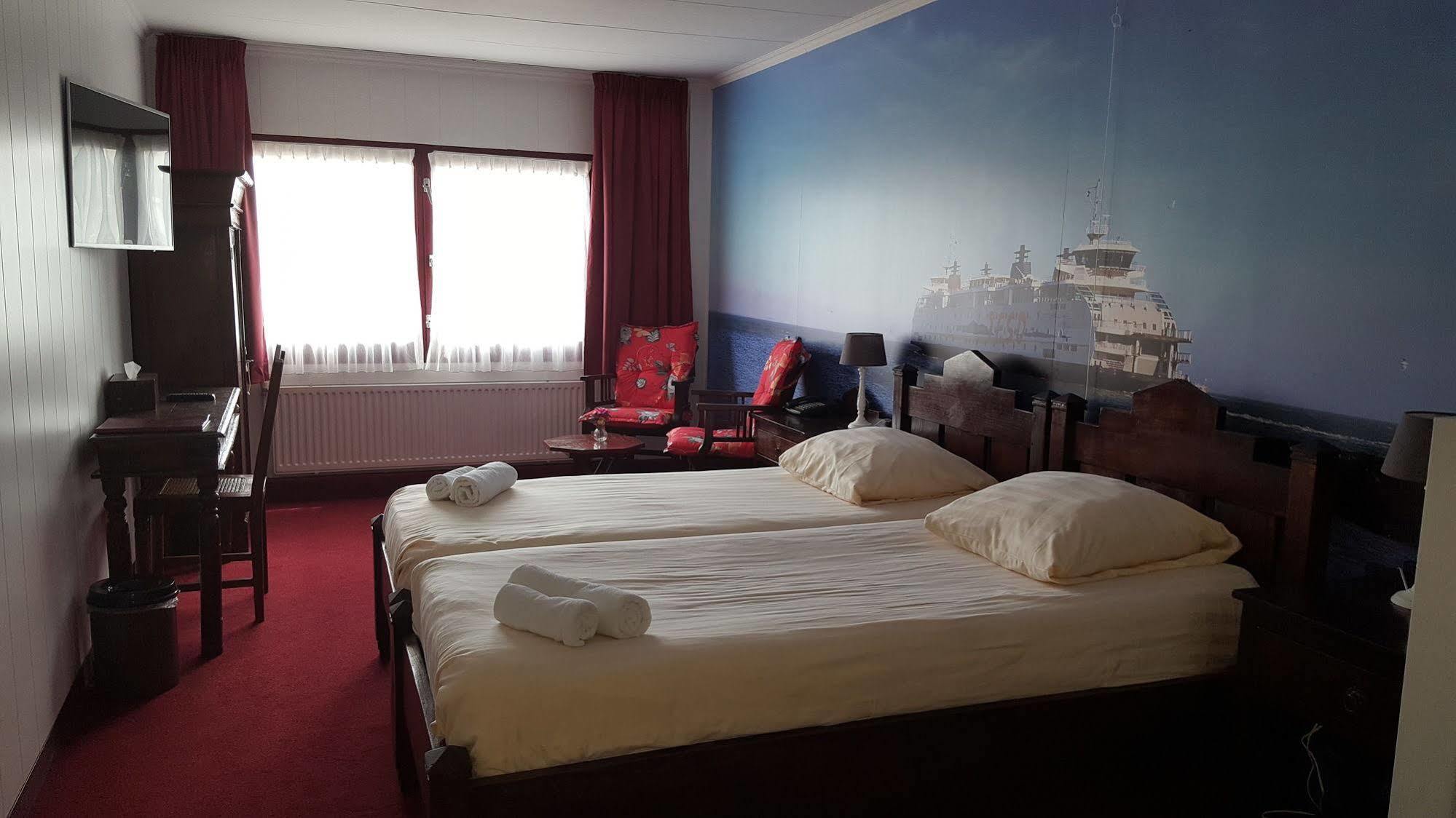Hotel Wienerhof Ден Хелдер Екстериор снимка