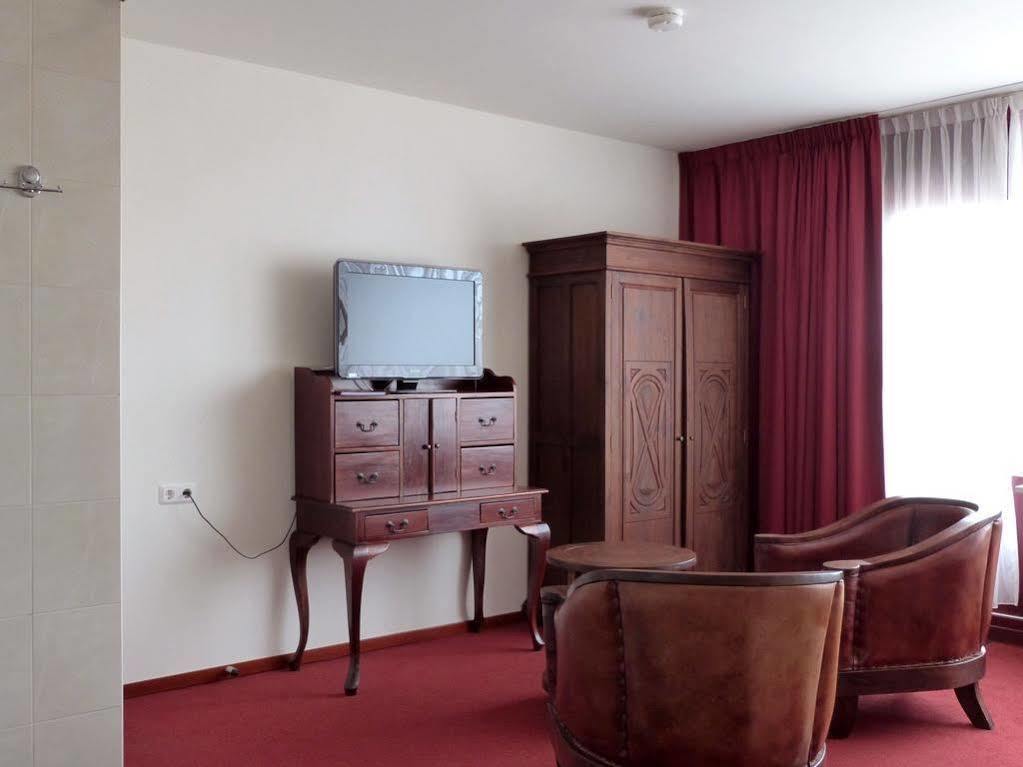 Hotel Wienerhof Ден Хелдер Екстериор снимка